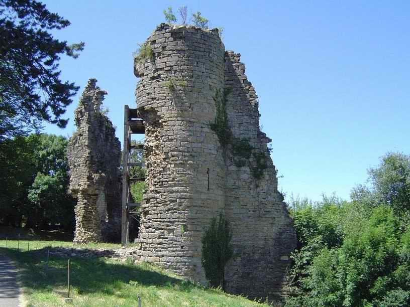 Château fort Médiéval景点图片