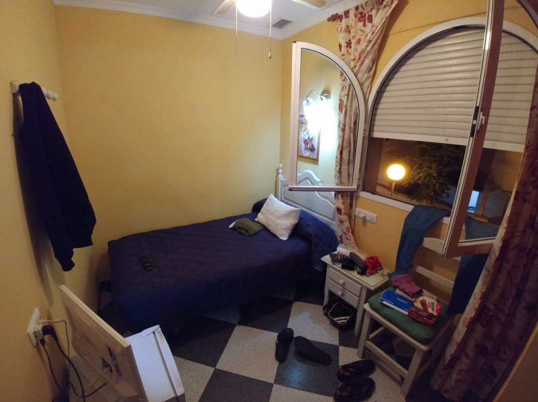 罗塔酒店住宿-吉拉达酒店