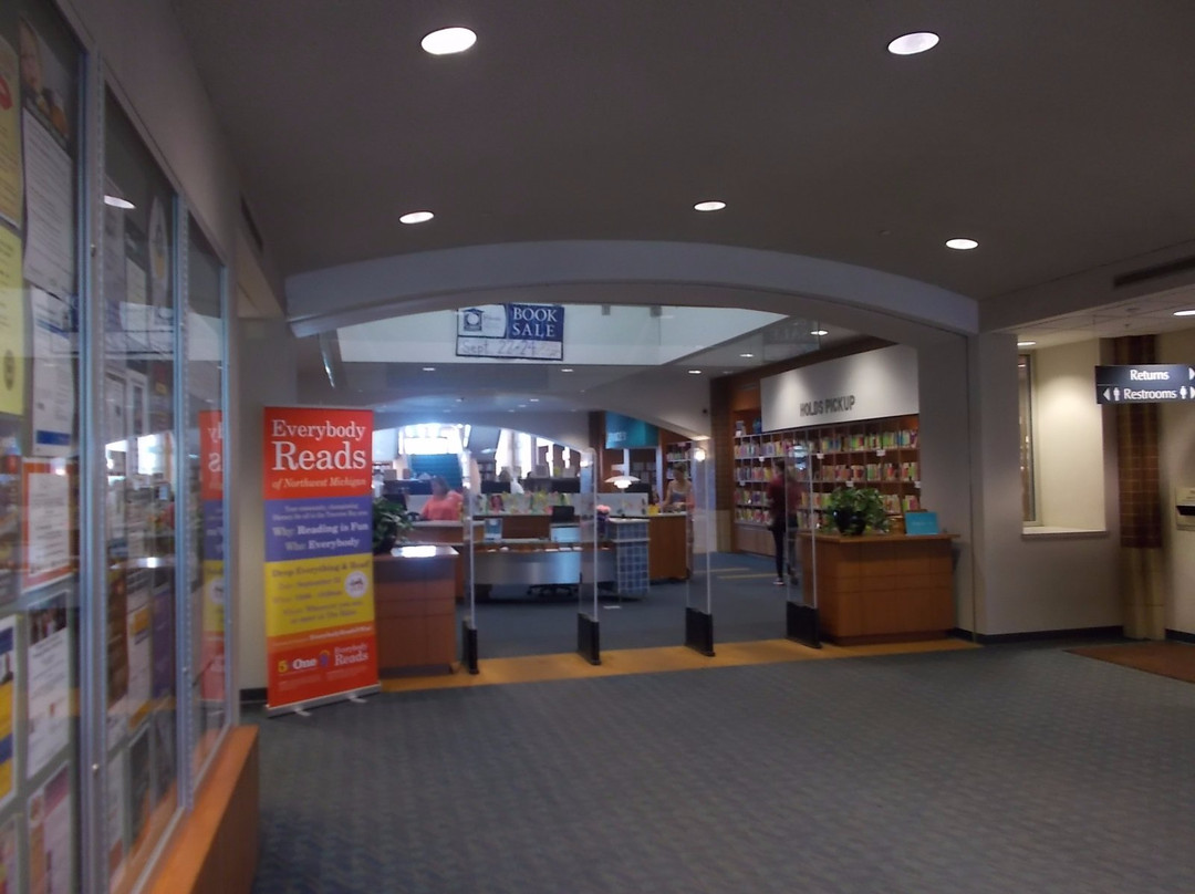 Traverse Area District Library-特拉弗斯城必去景点