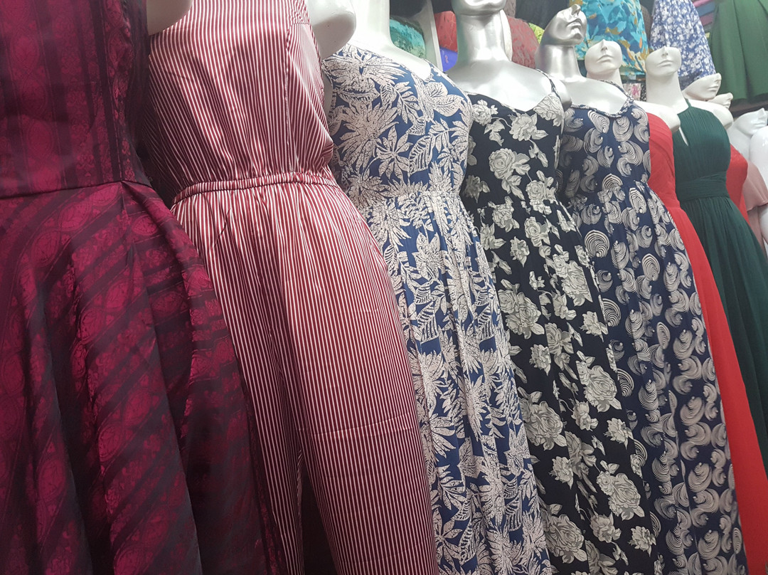 Phuong Na Tailor-会安必去景点