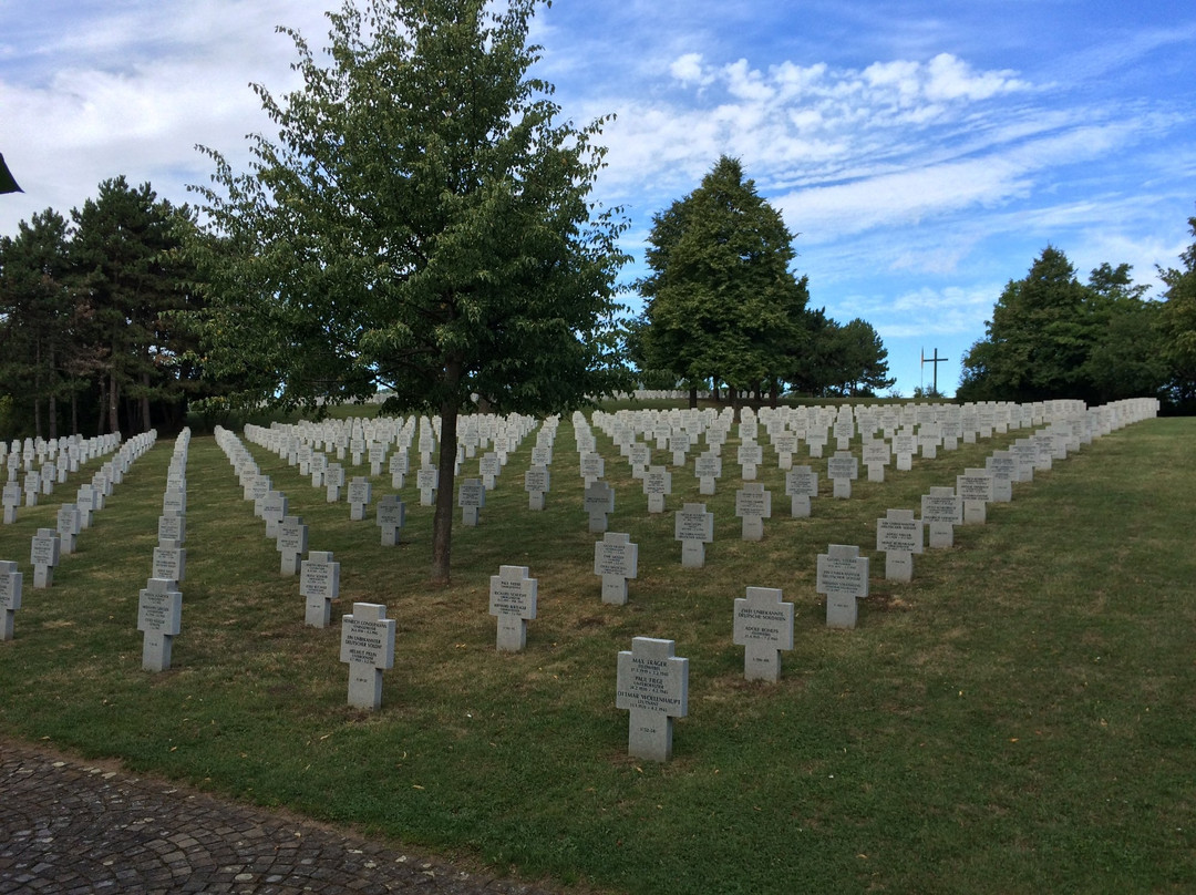 Cimetiere Militaire Allemand景点图片