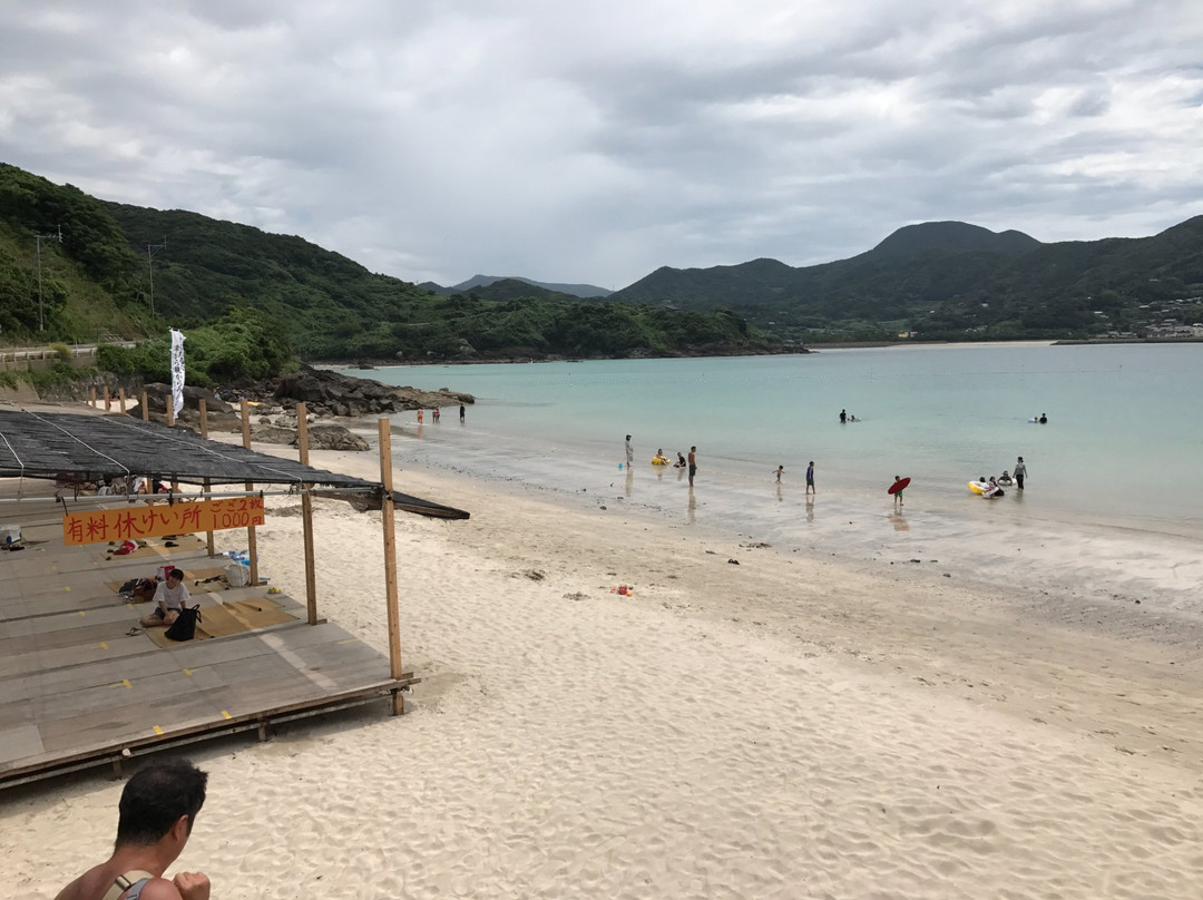 Hitotsuku Beach景点图片