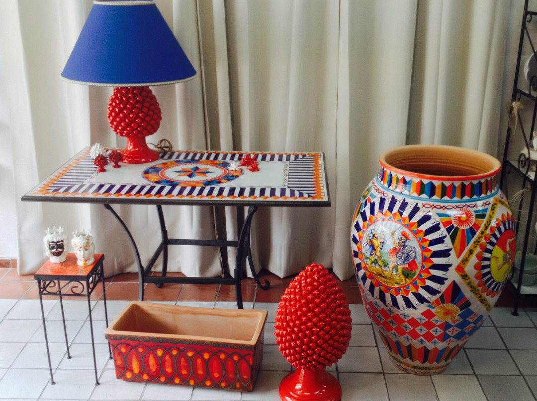 Ceramiche Desuir-Santo Stefano di Camastra必去景点