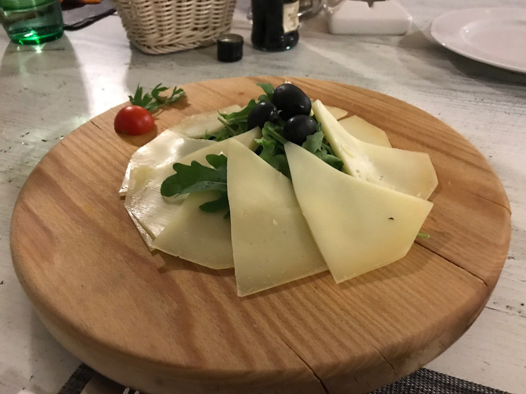 诺维格拉德餐馆和美食-La Gradela