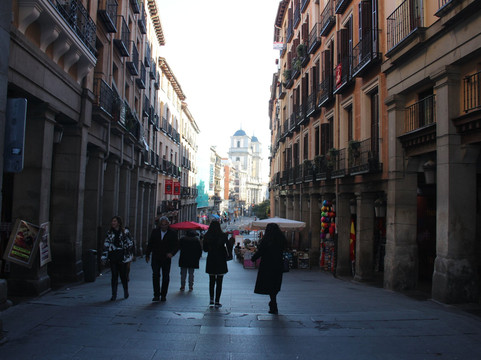 库齐里埃洛斯门