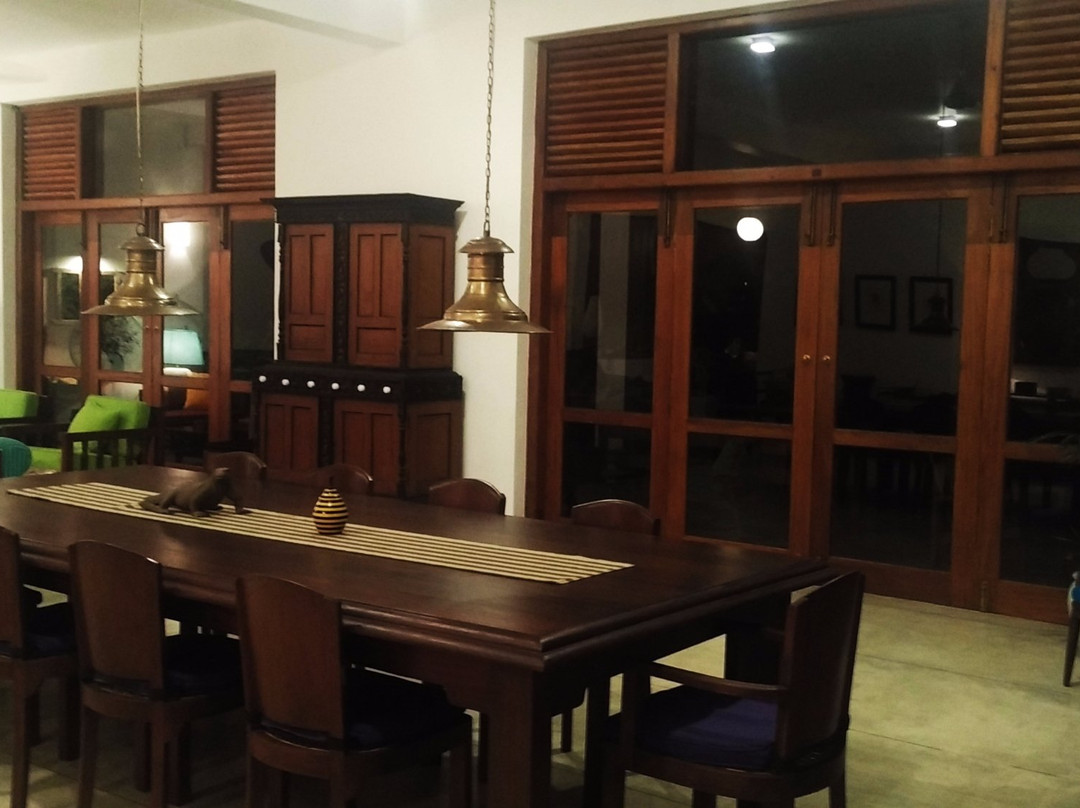 The Mirror Mansion主图