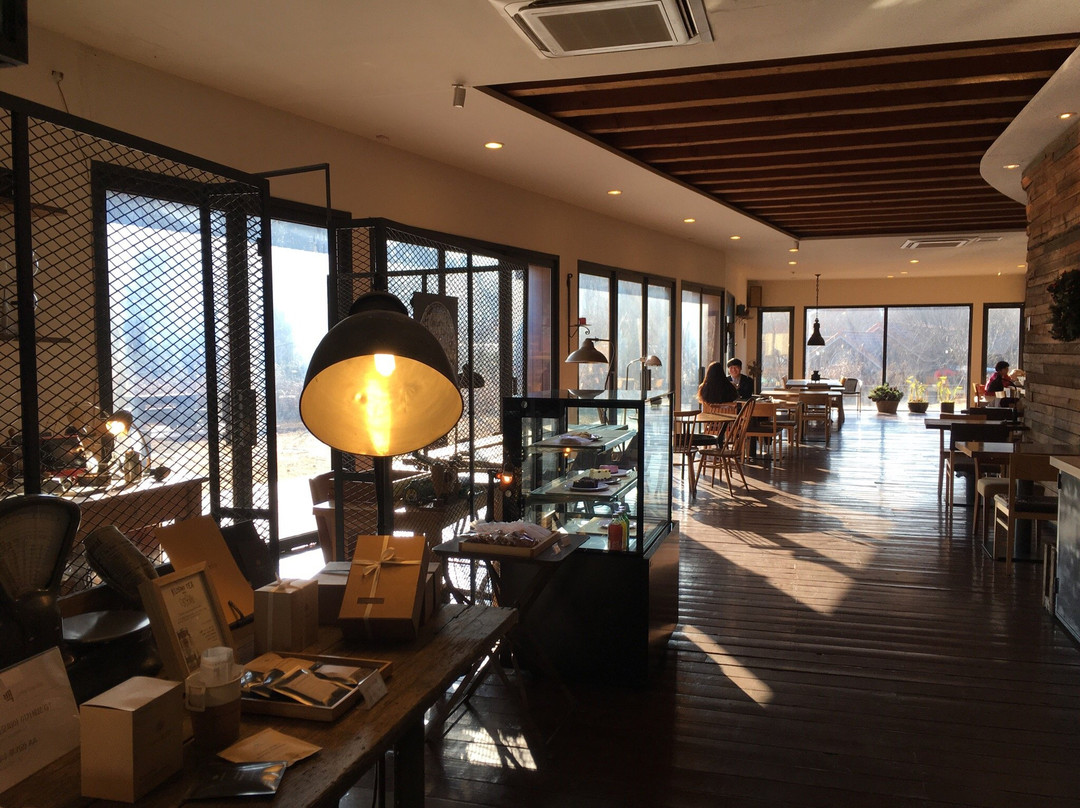 加平郡餐馆和美食-Wood Arae Ohu