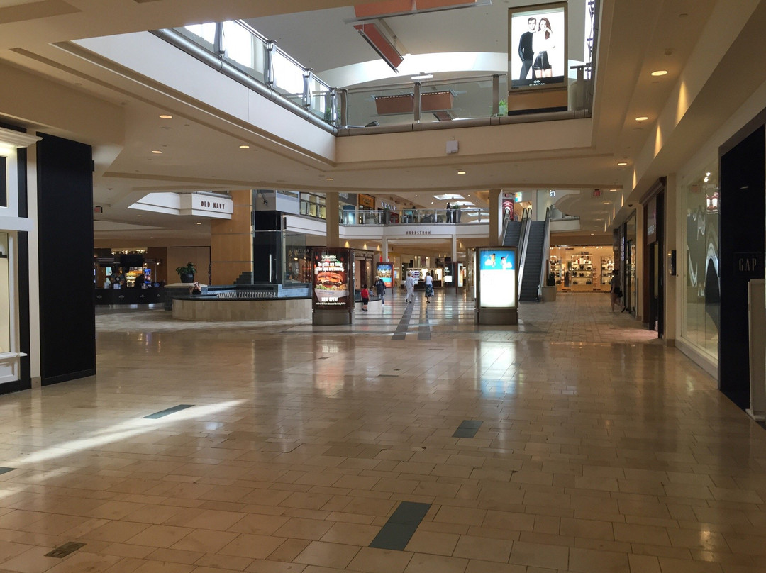 The Shops At Mission Viejo-米逊维耶荷必去景点