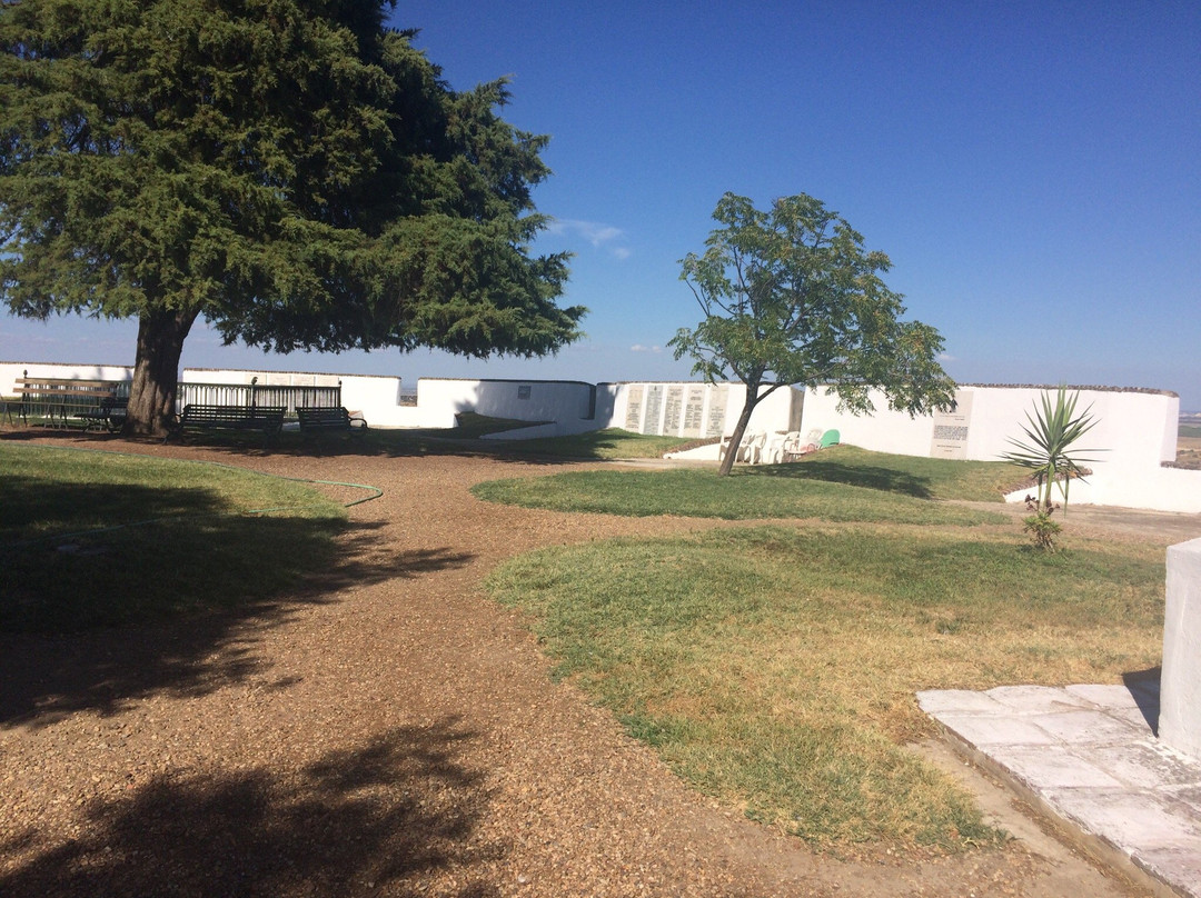 O Cemitério dos Ingleses-埃尔瓦什必去景点