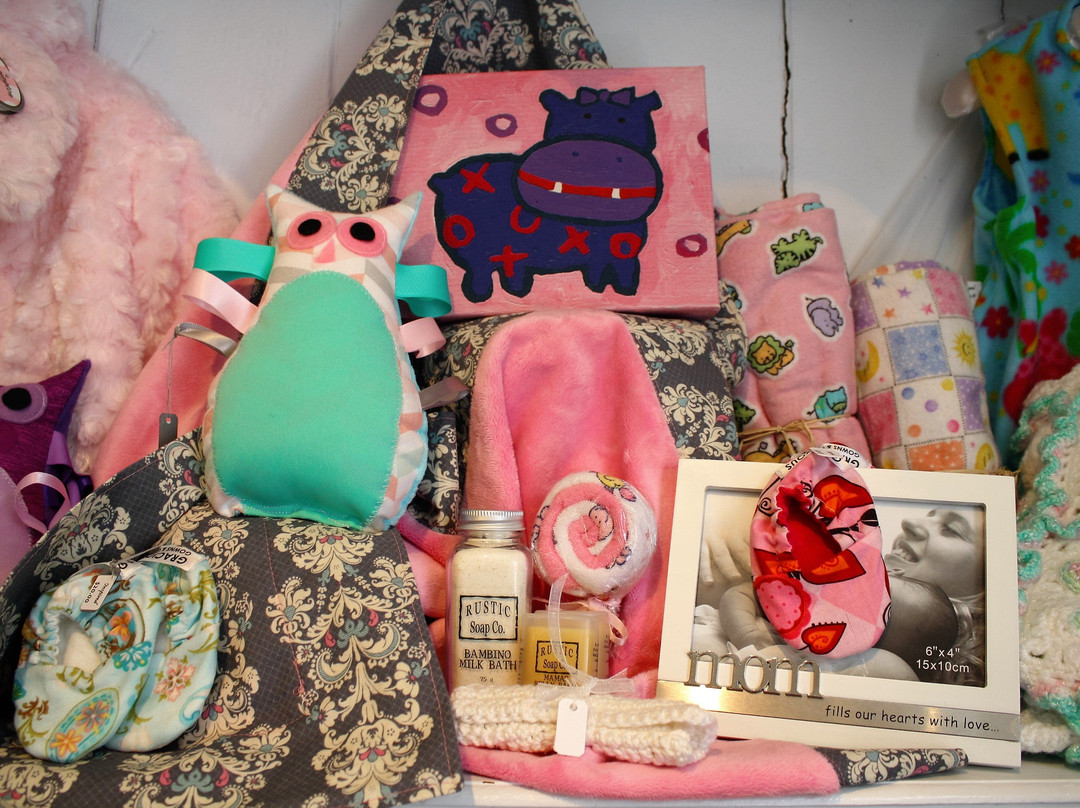 Inspired Arts and Gifts景点图片