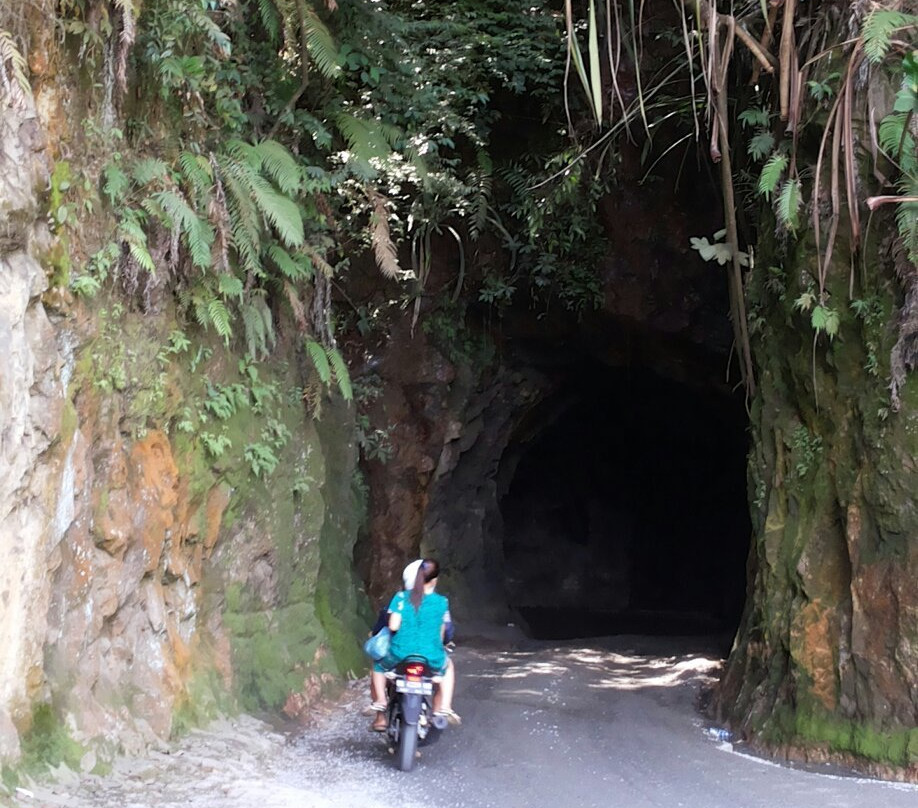 Batu Lubang Tunnels-Sibolga必去景点