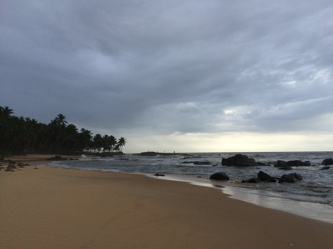 Ezhara Beach景点图片