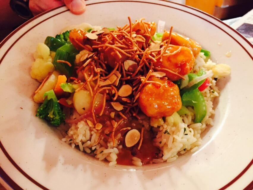 卡纳布餐馆和美食-Houston's Trail's End