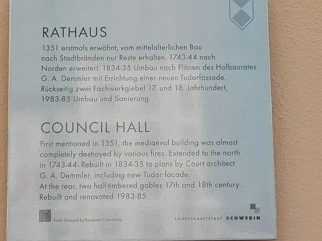 Rathaus景点图片