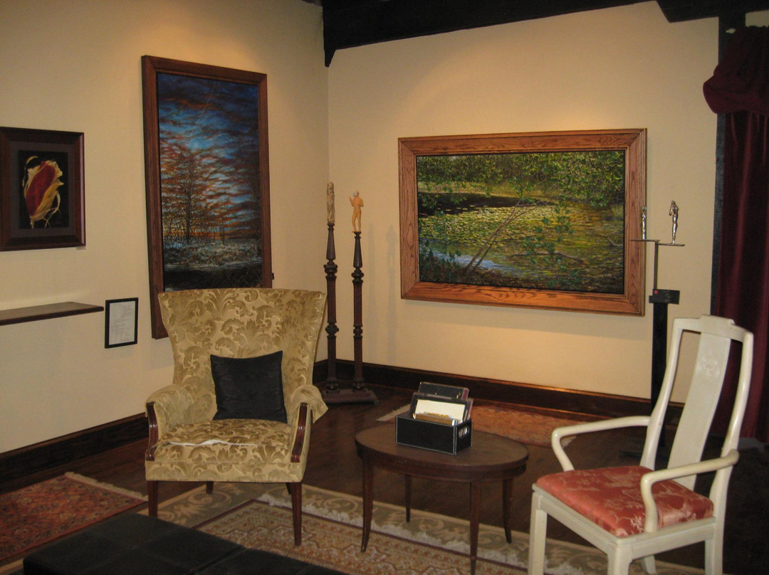 Eaton Studio Gallery-布卢明顿必去景点