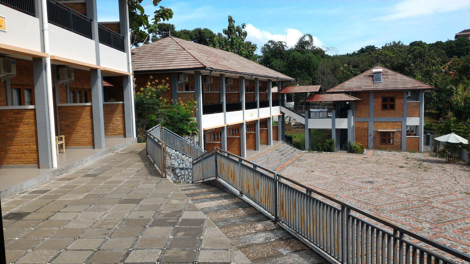Rizen Kedaton Hotel-官方