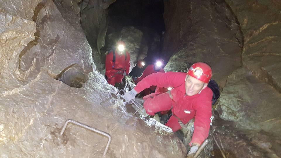 Hoelloch Caves-Muotathal必去景点