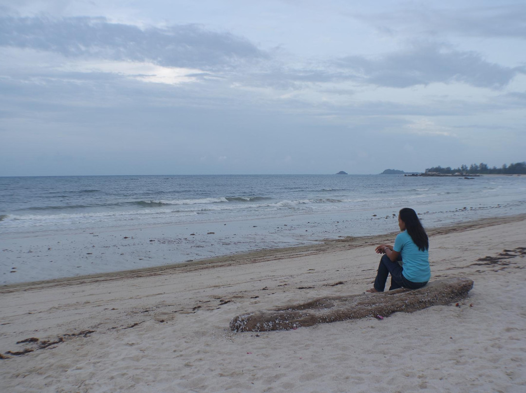 Pantai Jimbaran Belitung景点图片