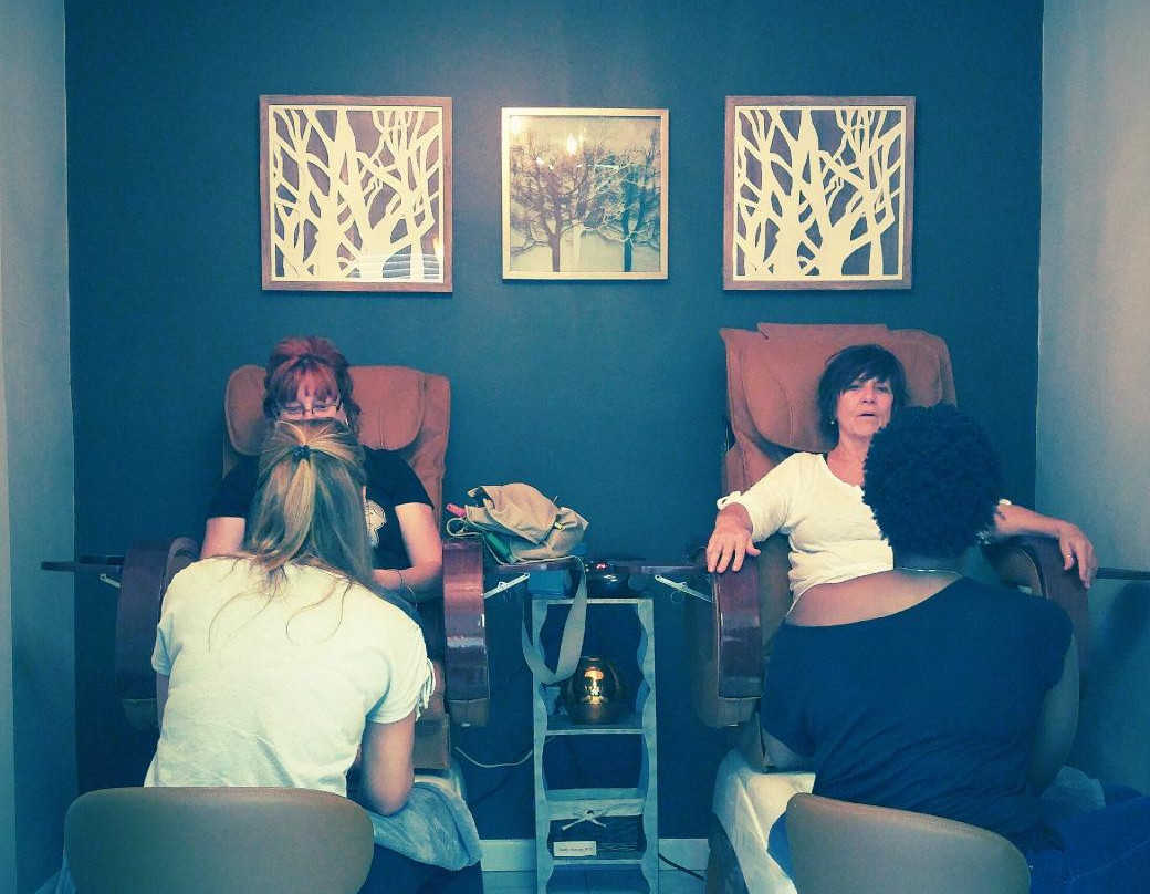 The Mirror-Tavernier必去景点