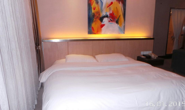 新时代马瑞卡酒店主图