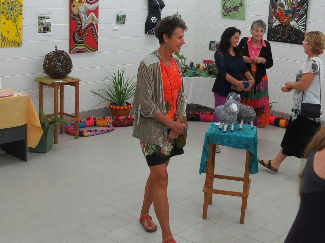 Eliabeth Guzsely Gallery-库克敦必去景点