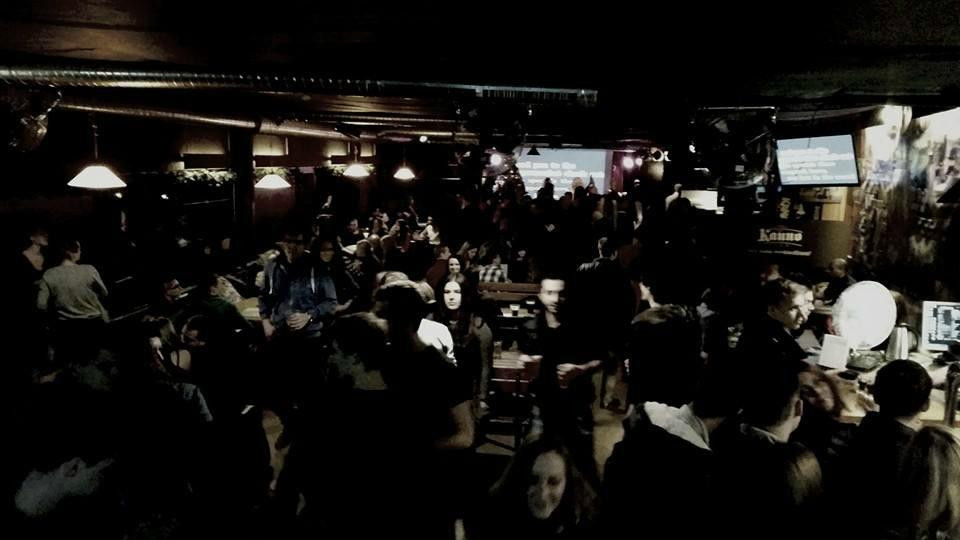Džem'pub-考那斯必去景点