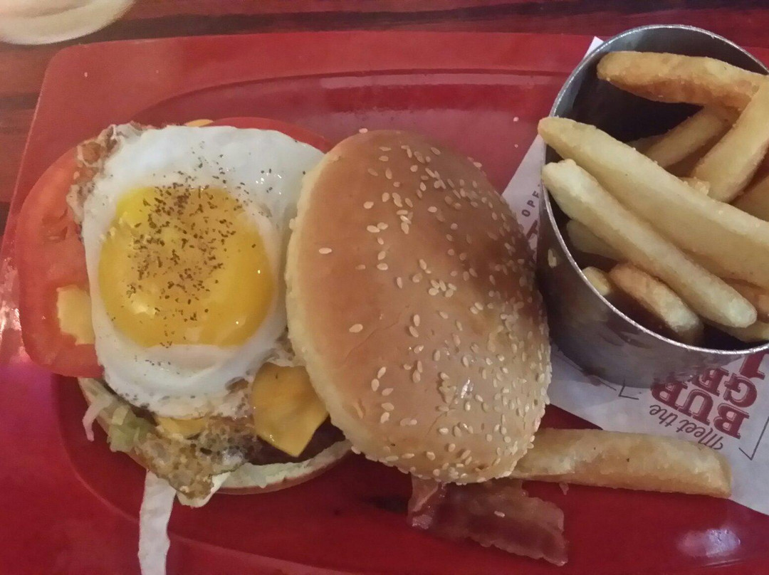 Red Robin Gourmet Burgers And Brews