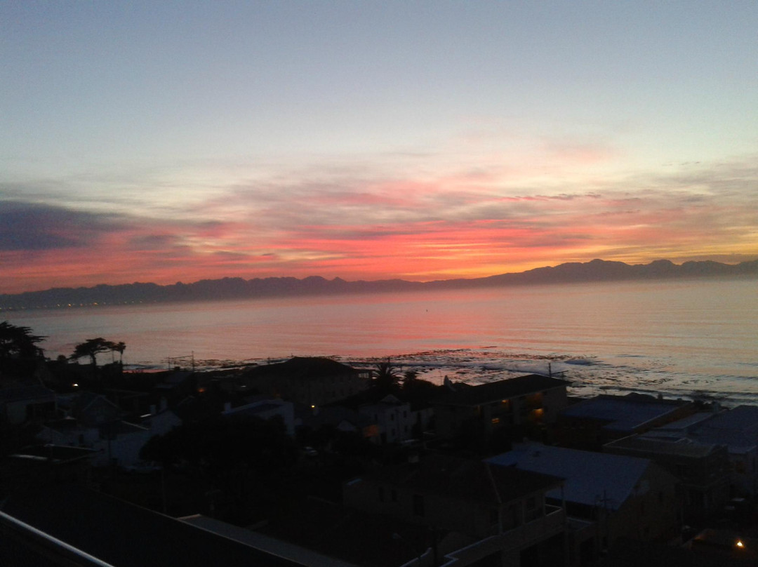 Waterstone Close Guesthouse主图