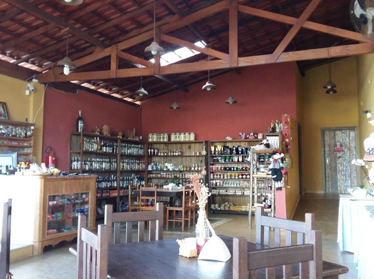 Tres Coracoes餐馆和美食-Recanto Flora