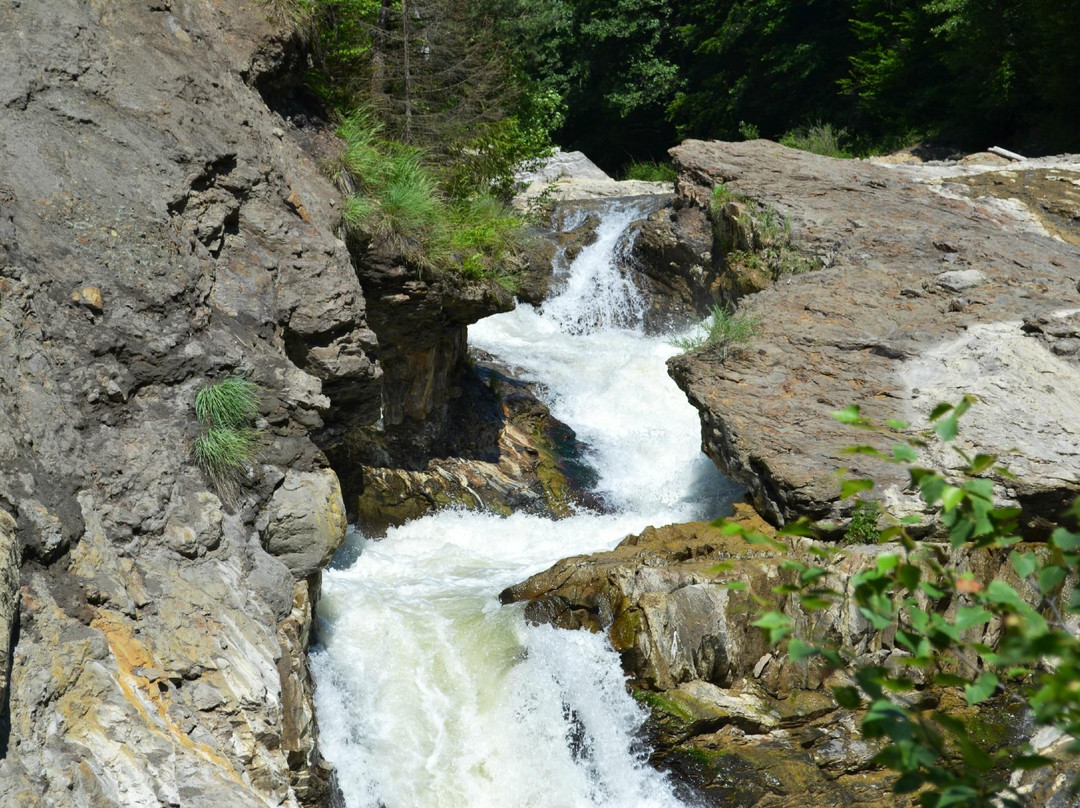 Cascada Putnei景点图片
