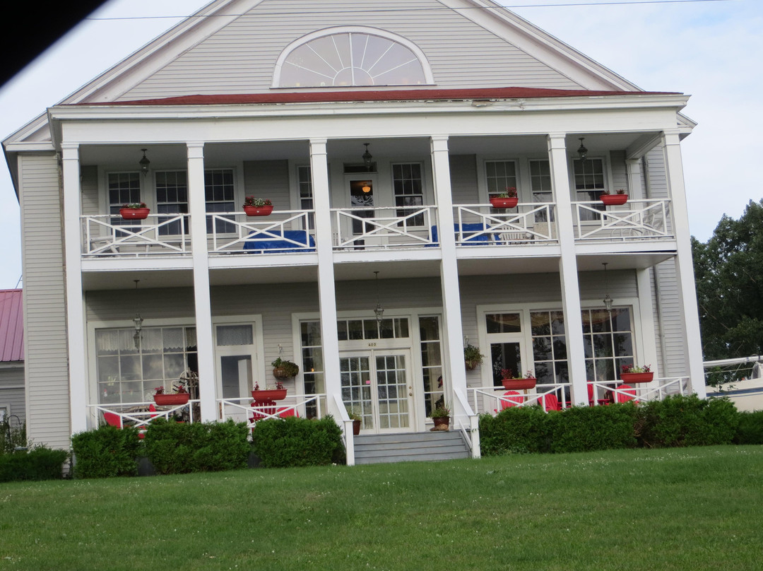 Big Bay餐馆和美食-Duke's Grill - Thunder Bay Inn