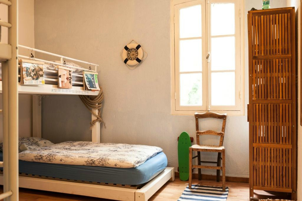 ECW Surf & Skate Guesthouse