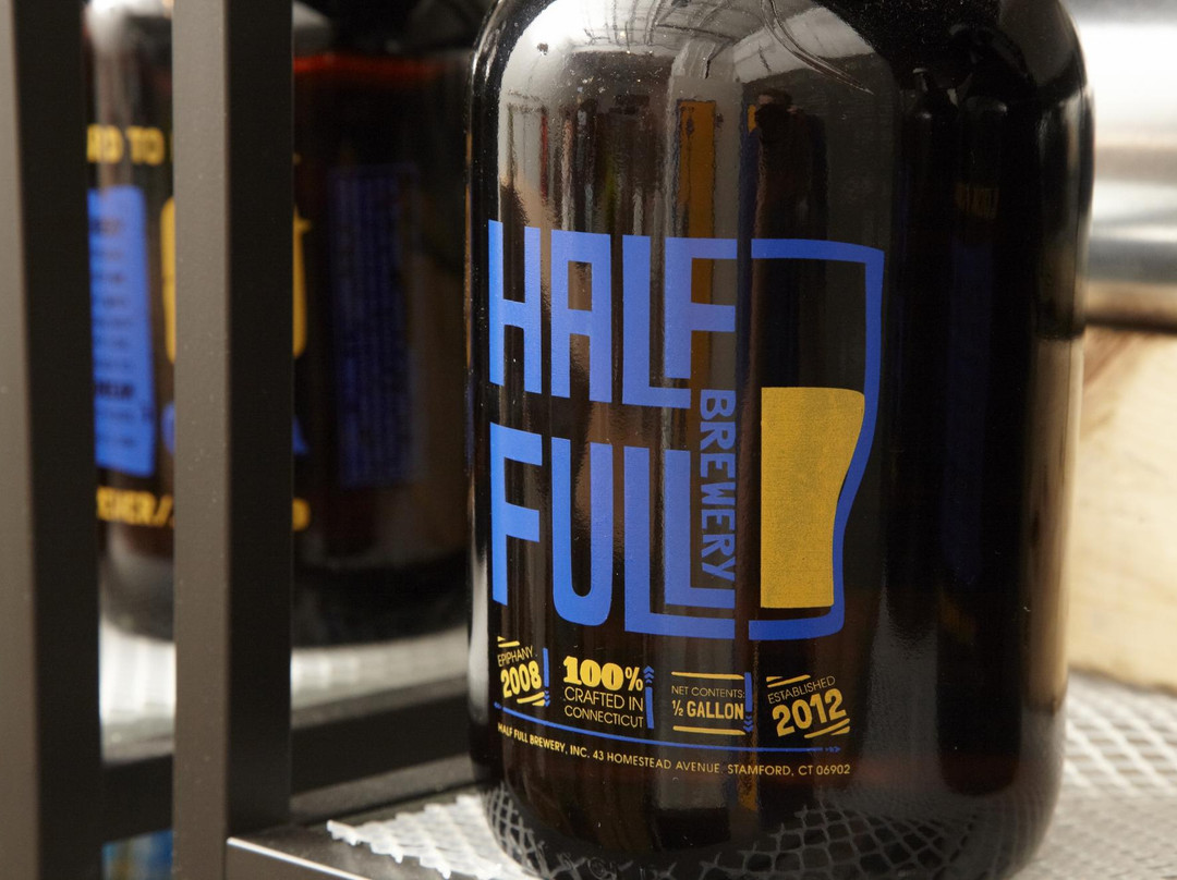 Half Full Brewery-斯坦福必去景点