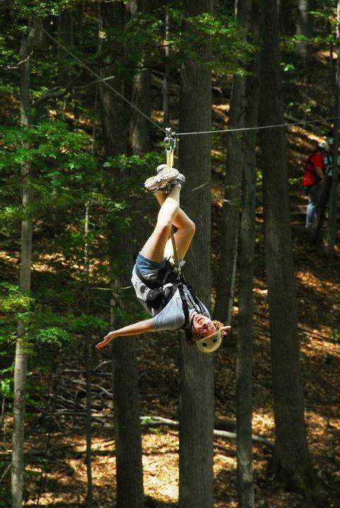 Zipline Adventure at Boyne Mountain-Boyne Falls必去景点