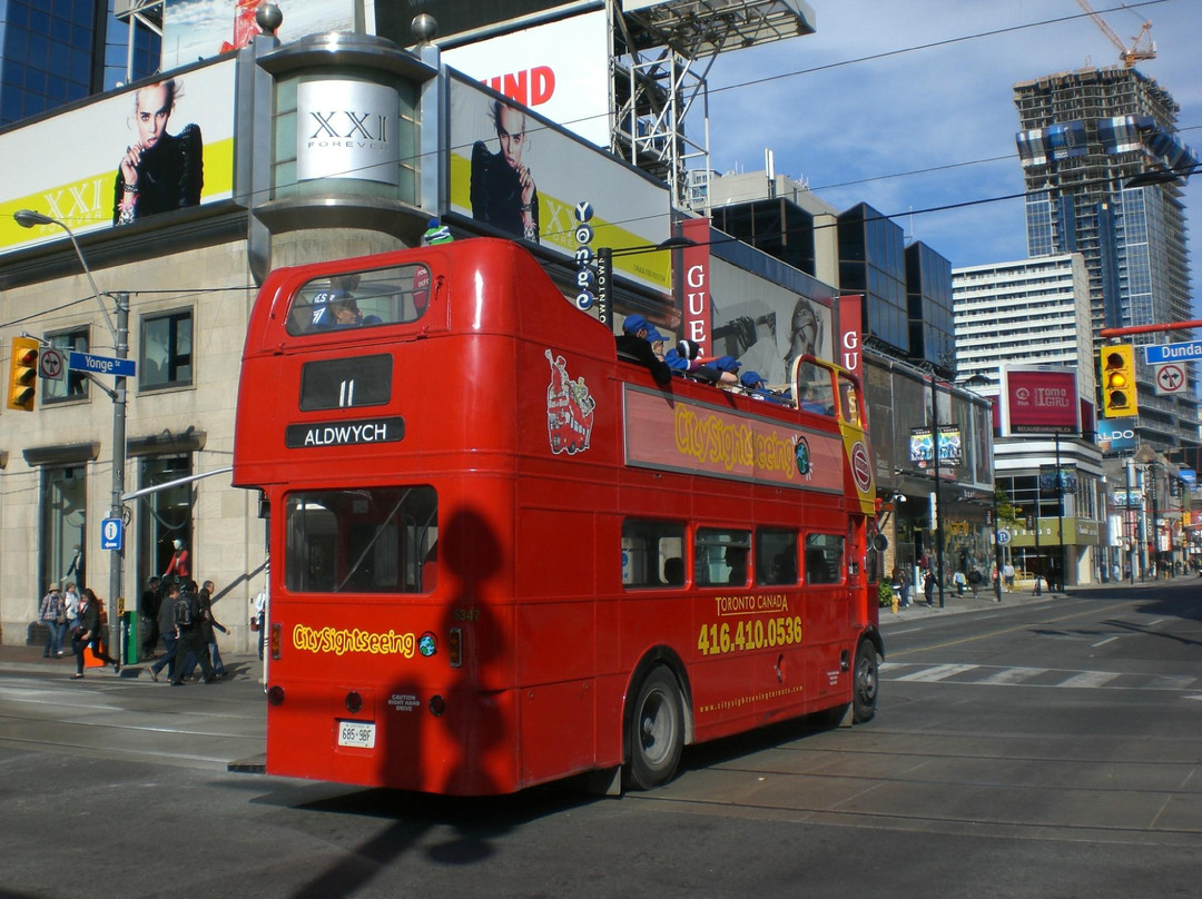 央街-列治文山必去景点