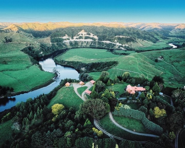 Ariari Lodge, Lake Rotorangi-官方