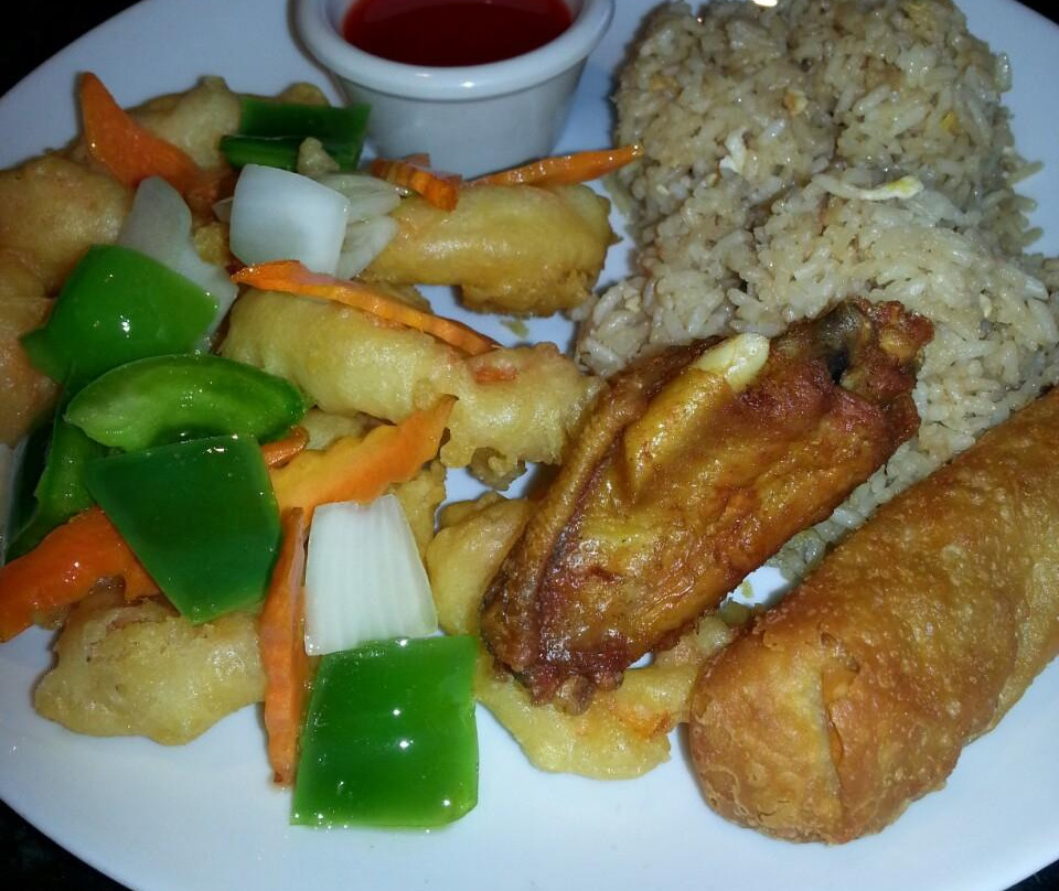 Chi's Dim Sum & Bistro