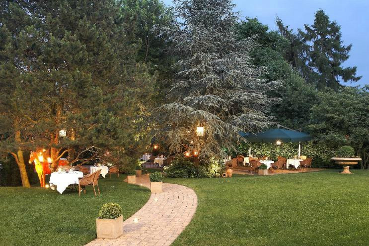 梅尔施环形酒店主图