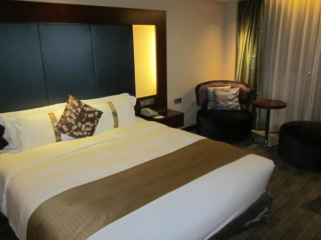 上海浦东假日酒店主图