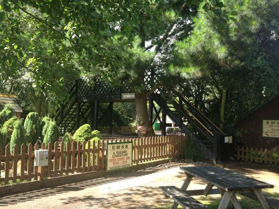 Eastbourne Miniature Steam Railway Adventure Park景点图片