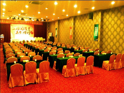 明天酒店(深圳宝安国际机场黄田地铁站店)主图