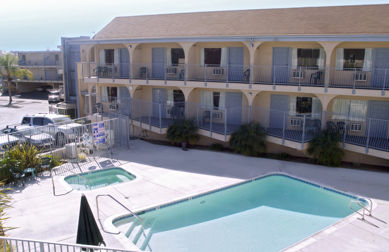 Motel 6 Oceanside Marina
