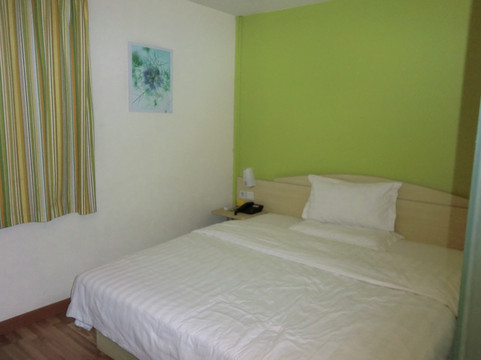 安其居酒店(长沙黄兴广场地铁站店)主图