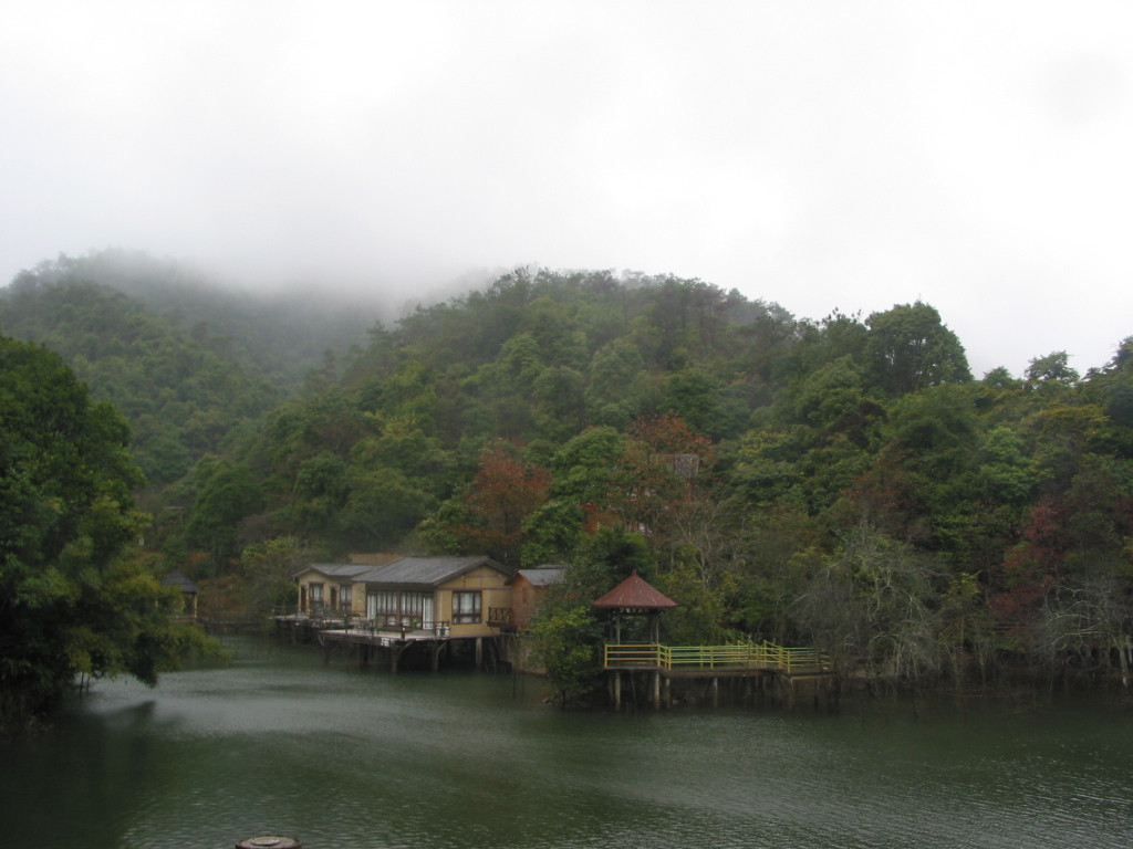 盘龙天堂度假酒店主图