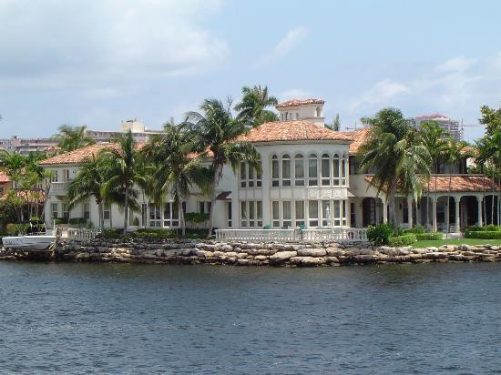 Riverfront Cruises-劳德代尔堡必去景点