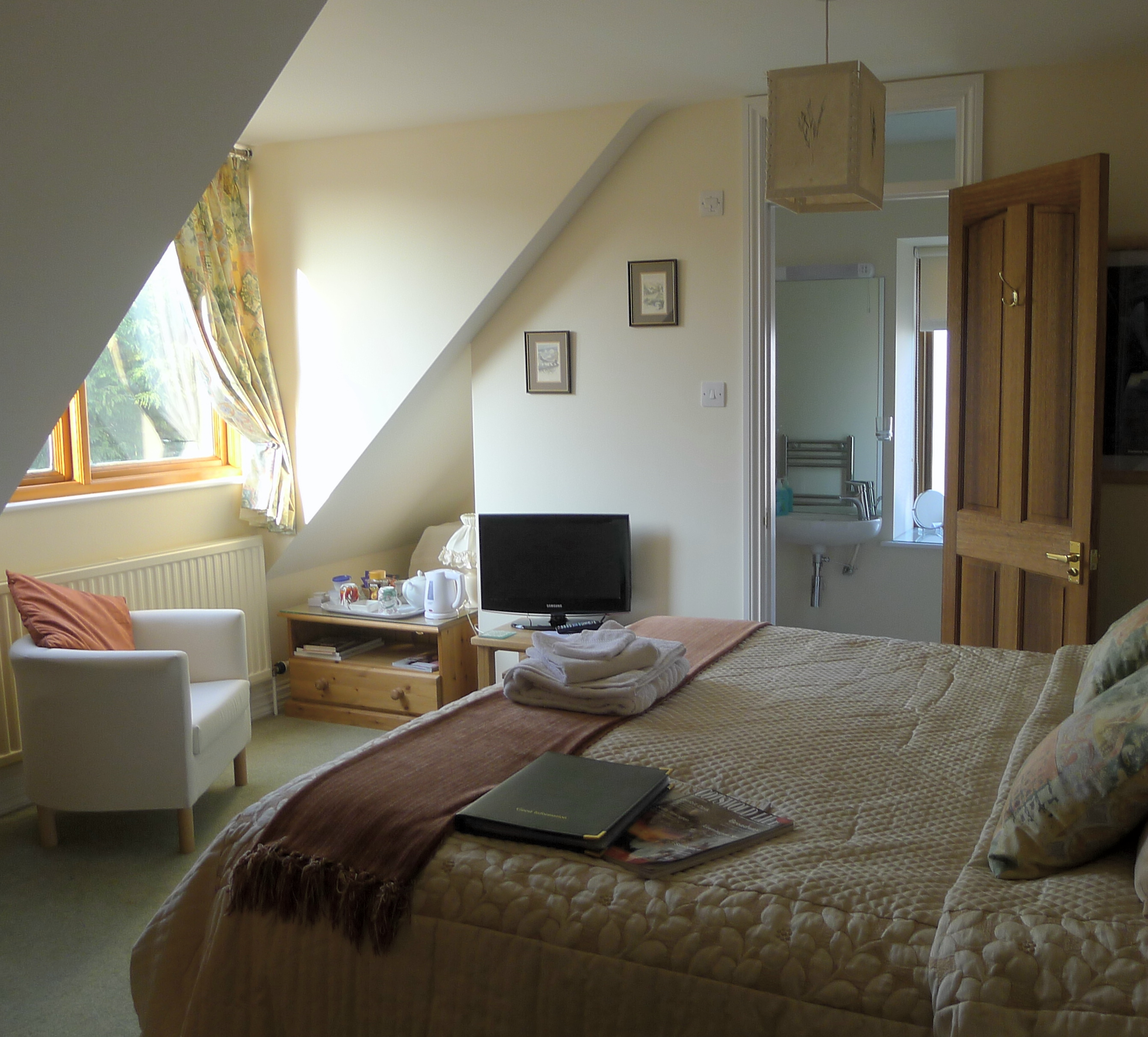 The Coach House-官方