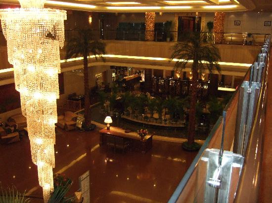 愉园大酒店主图