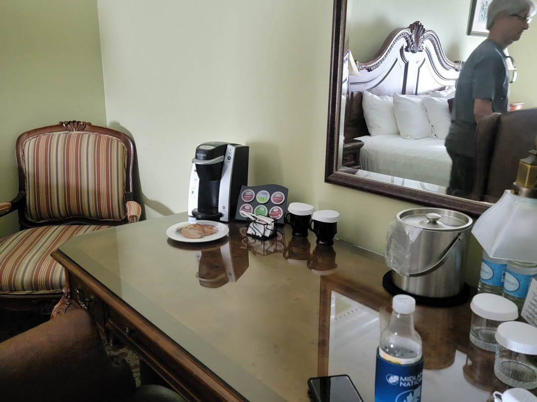 The Blennerhassett Hotel主图