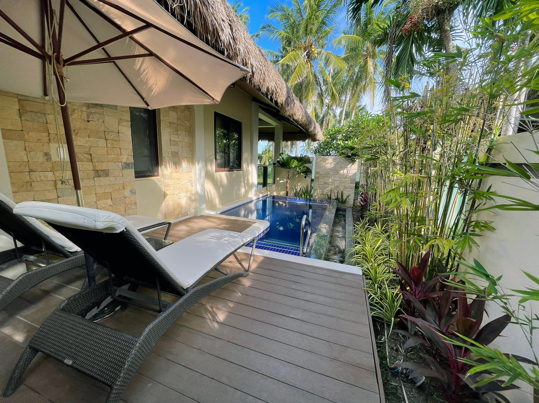 亚罗纳海滩赫纳度假酒店主图