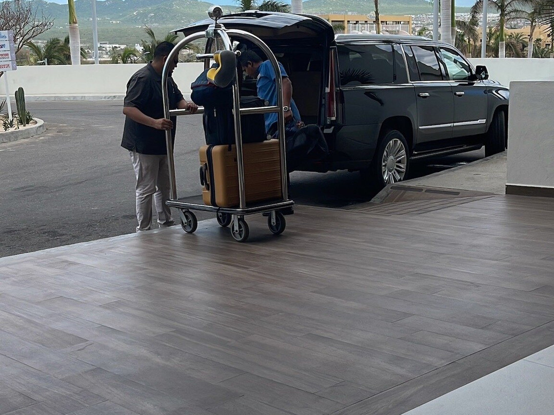 Cabo Shuttle Services景点图片